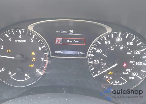 2018 Nissan Pathfinder S z USA, uszkodzony, nr VIN 5N1DR2MM6JC628396